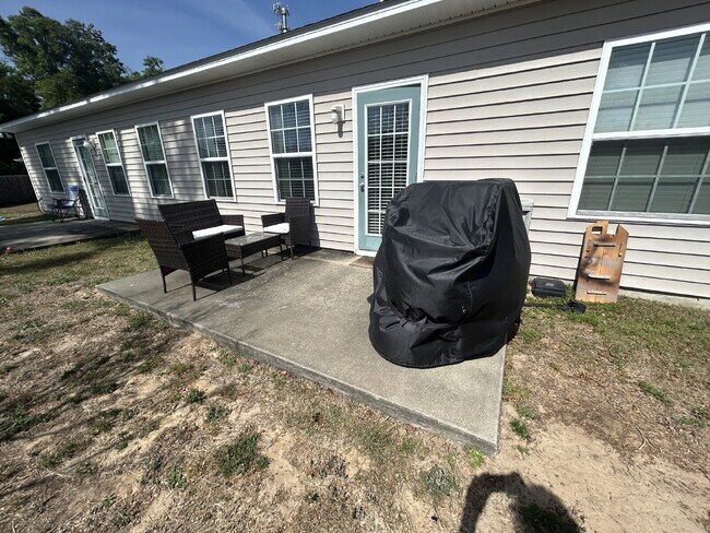 Building Photo - Modern 3BR Home with Garage & Spacious Living – Available July 10th!