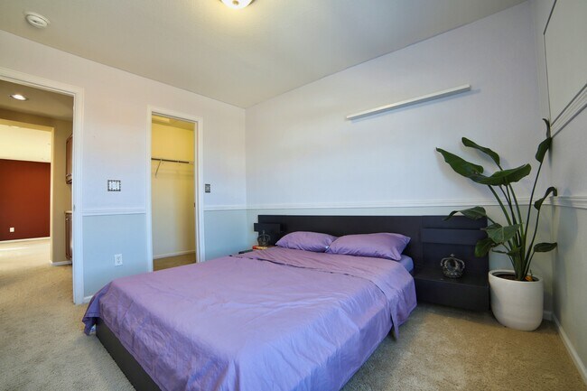 Upstairs bedroom 2 - 10926 Brooklawn Rd