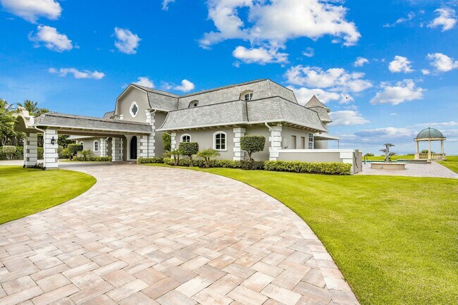 Building Photo - 477 S Beach Rd