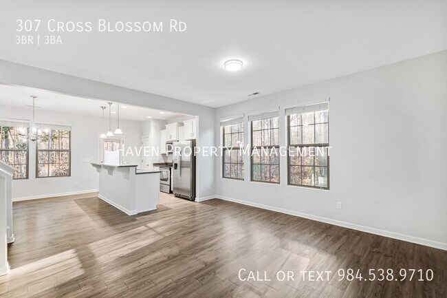 Building Photo - 307 Cross Blossom Rd