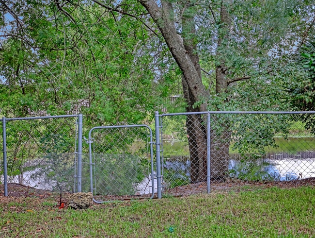 Building Photo - 9596 Richmond Cir