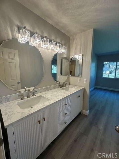 Building Photo - 28265 Paseo El Siena