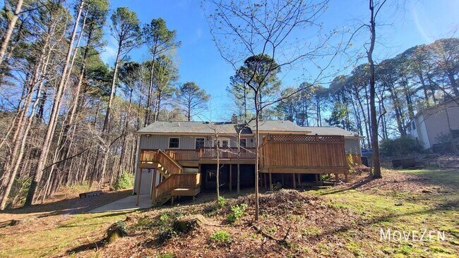 Building Photo - 4711 Highview Pl