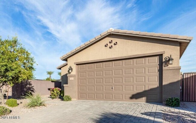Primary Photo - 41599 N Willow Ct