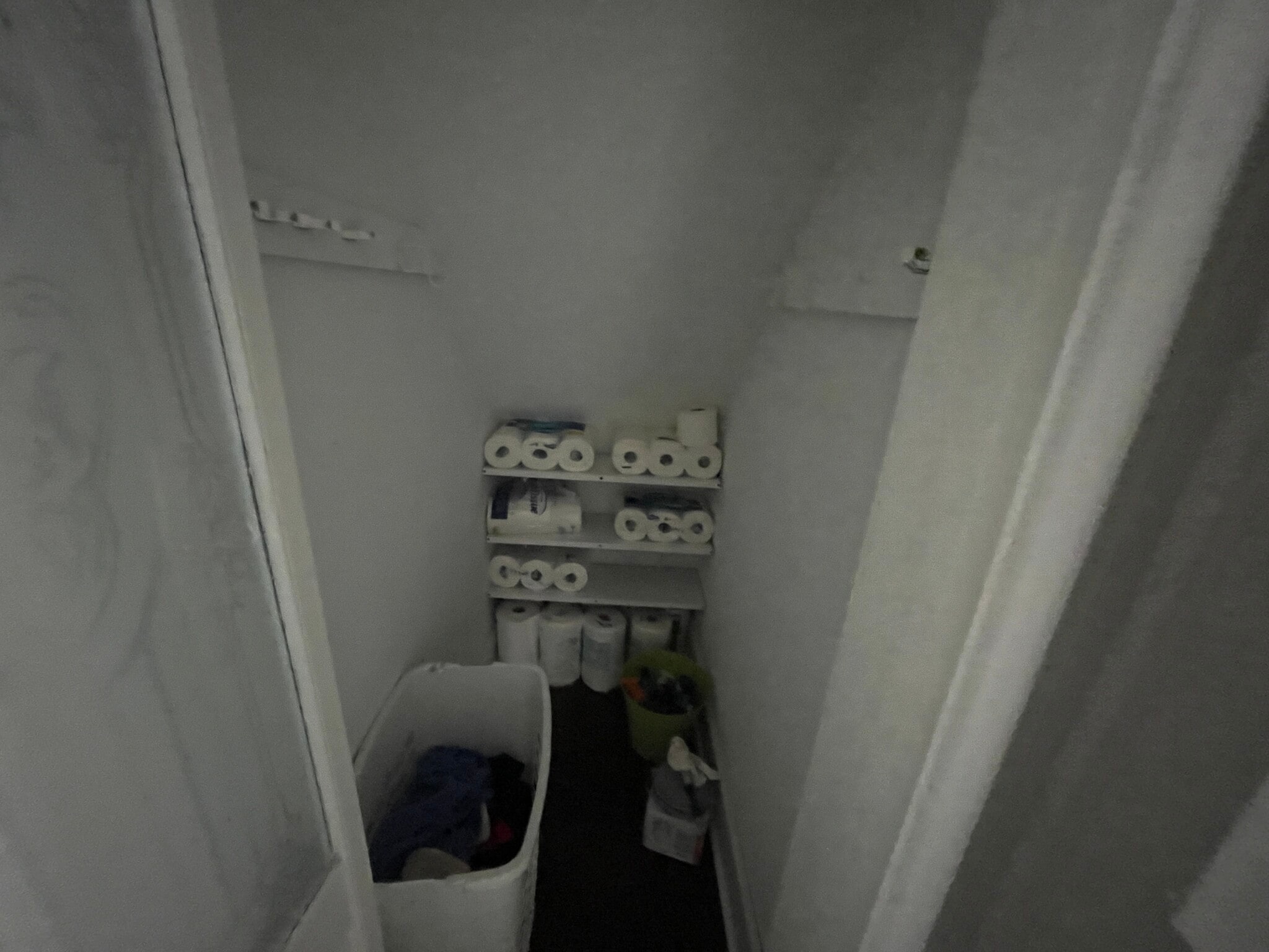 Building Photo - 1524 E Algonquin Rd