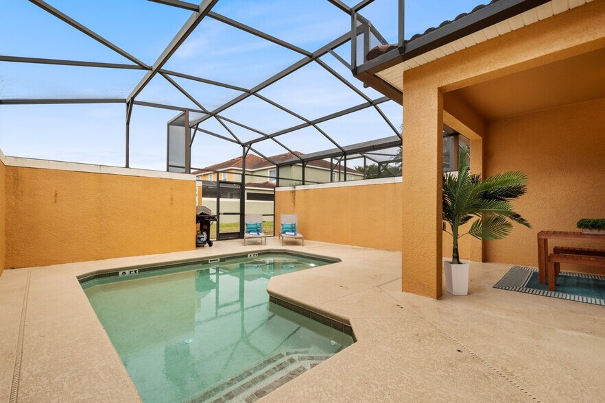 Building Photo - 8883 Candy Palm Rd