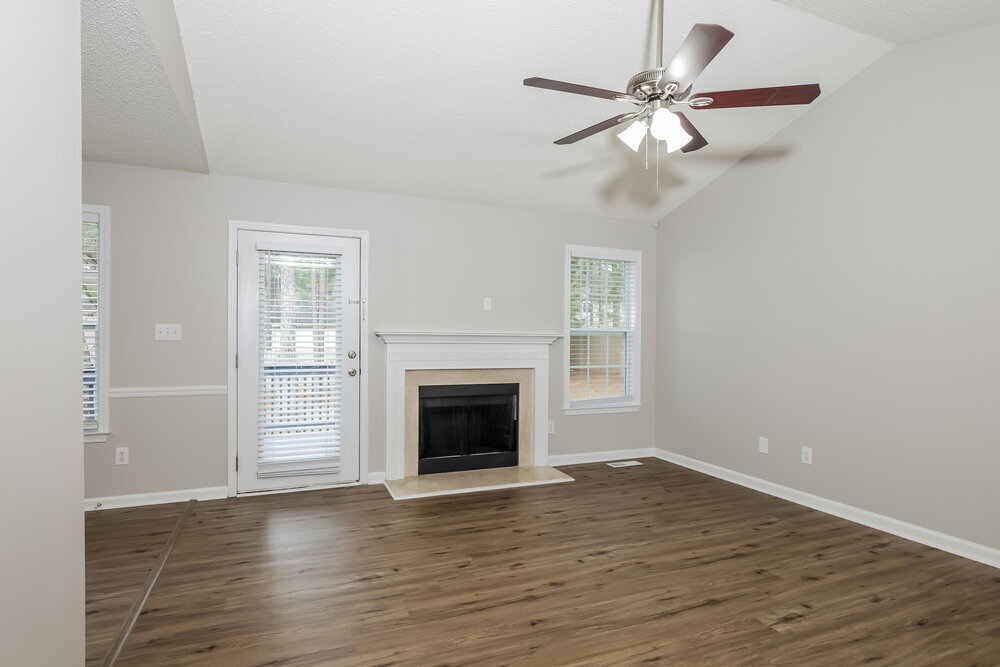 Building Photo - 240 Wood Green Dr