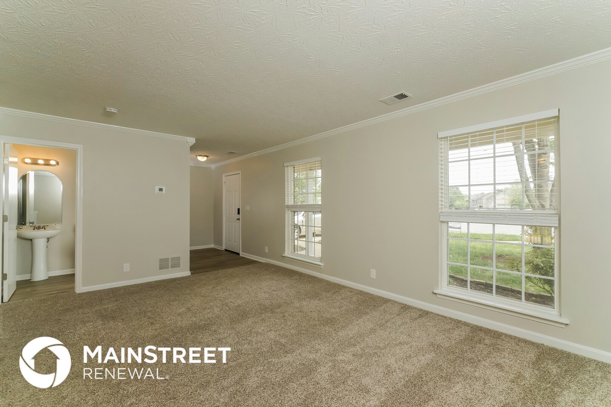 Building Photo - 10628 Irvin Pines Dr