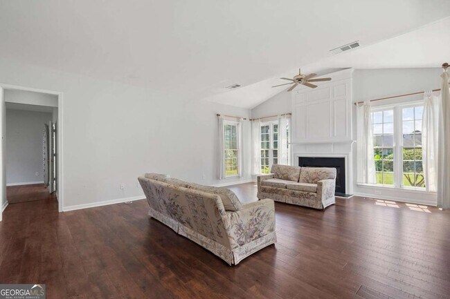 Building Photo - 7810 Brookwood Way