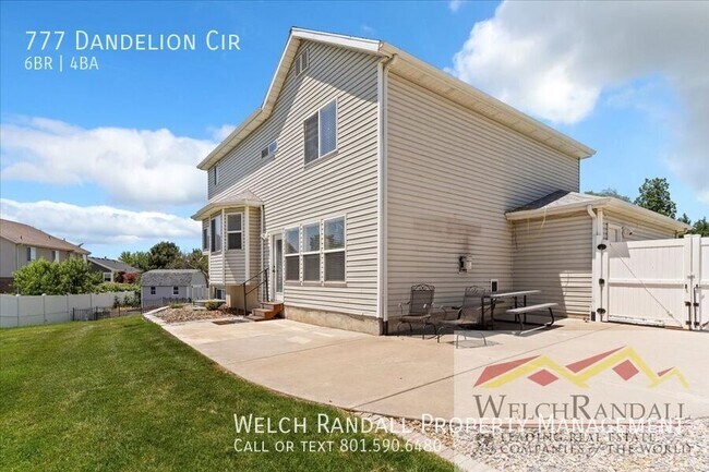 Building Photo - 777 Dandelion Cir
