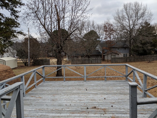 Building Photo - View Lake Dardanelle from Your Back Deck
