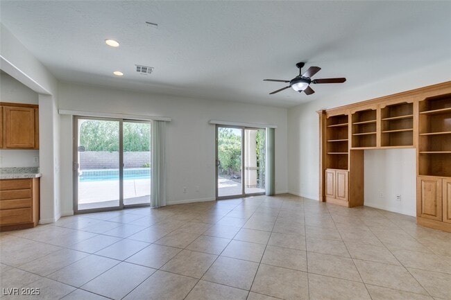 Building Photo - 11933 Orense Dr