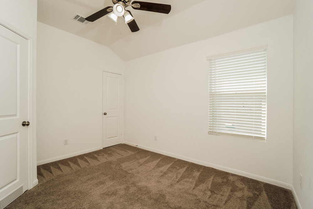 Building Photo - 1217 White Willow