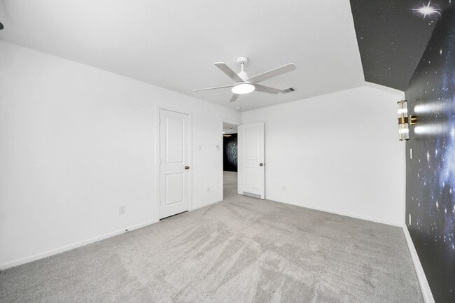 Building Photo - 5419 Sleepy Fox Ln