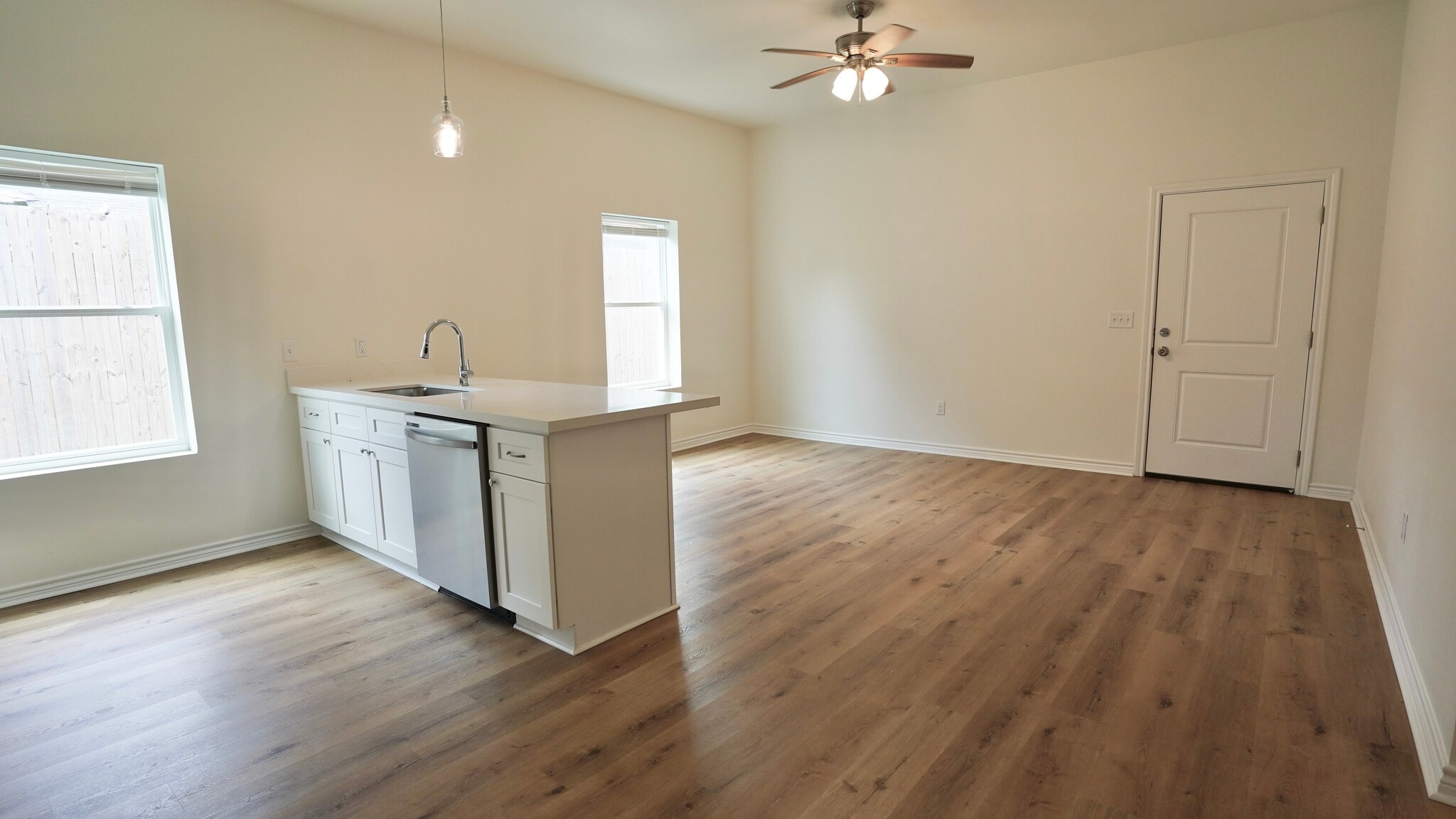 Building Photo - 170 Bailey Ave