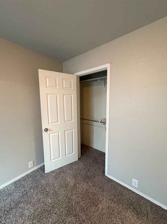 Building Photo - 4113 Macy Ln