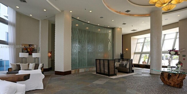 Building Photo - 2641 N Flamingo Rd