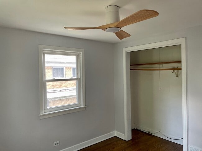 Building Photo - 1122 N Harlem Ave