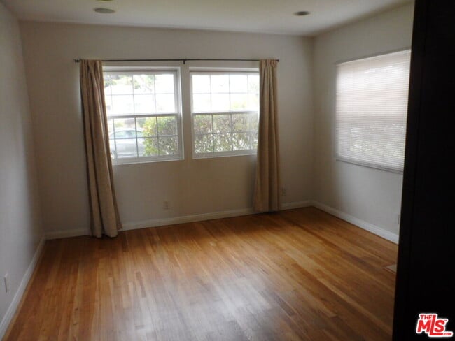 Building Photo - 12566 Woodbine St
