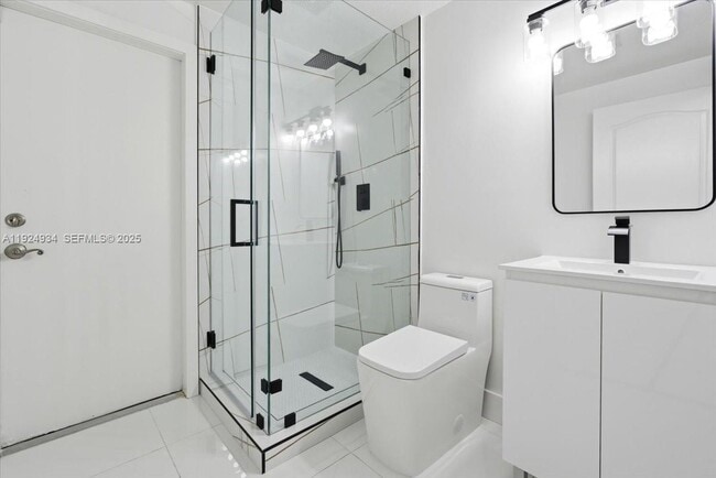 Building Photo - 16310 NW 84th Ct