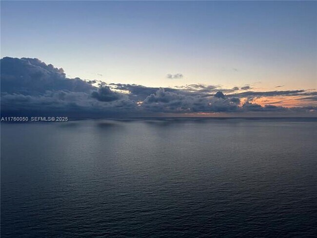 Building Photo - 1830 S Ocean Dr