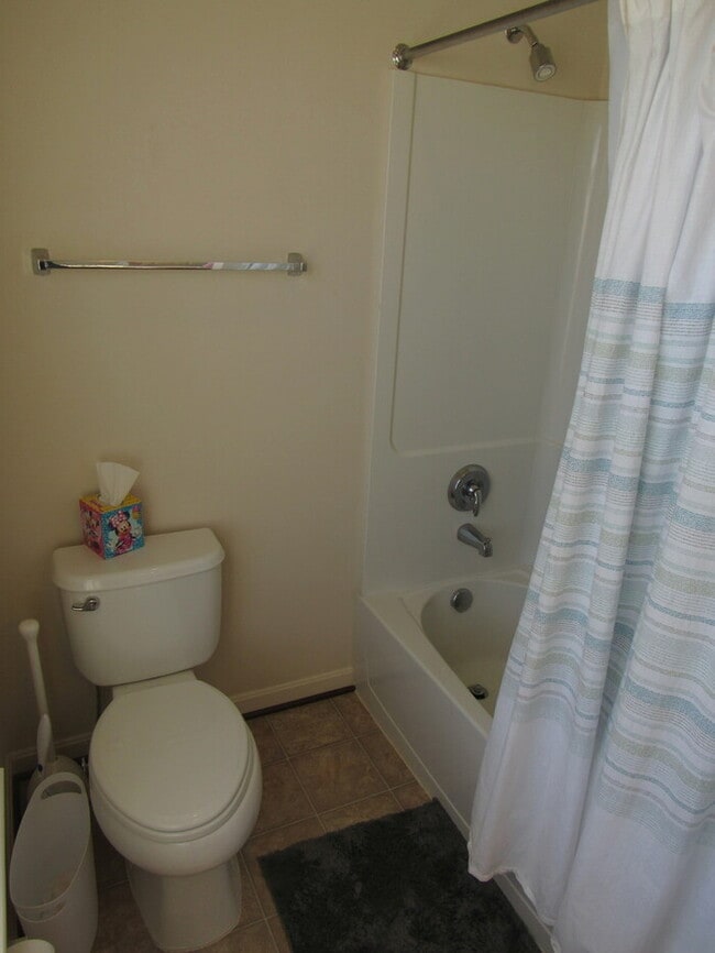 Building Photo - Pet Friendly 2 Story with Basement and 2 C...