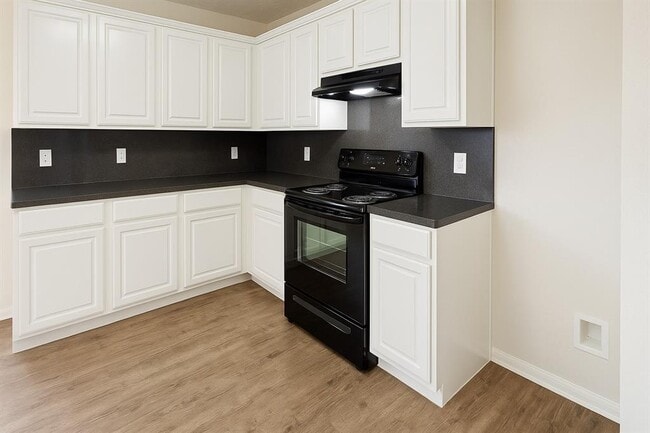 Building Photo - 28714 Blanco River Ct