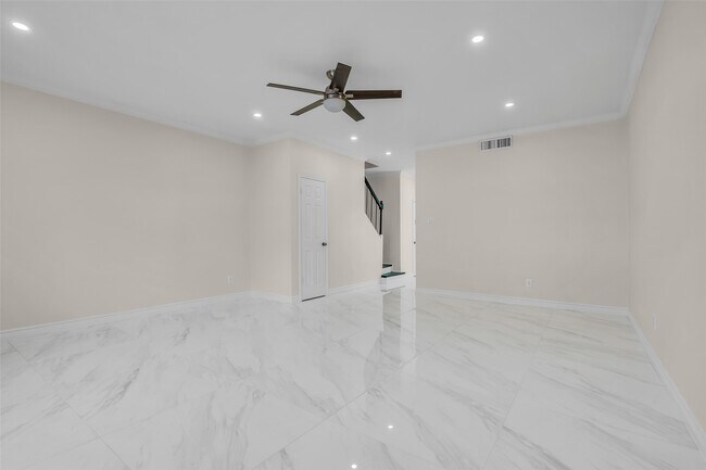 Building Photo - 14715 Barryknoll Ln