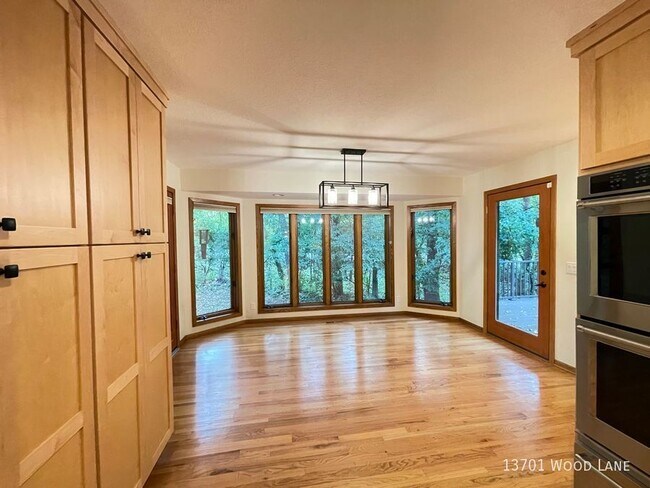 Building Photo - 13701 Wood Ln