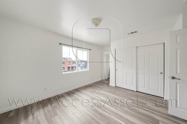 Building Photo - 8036 Englesma St