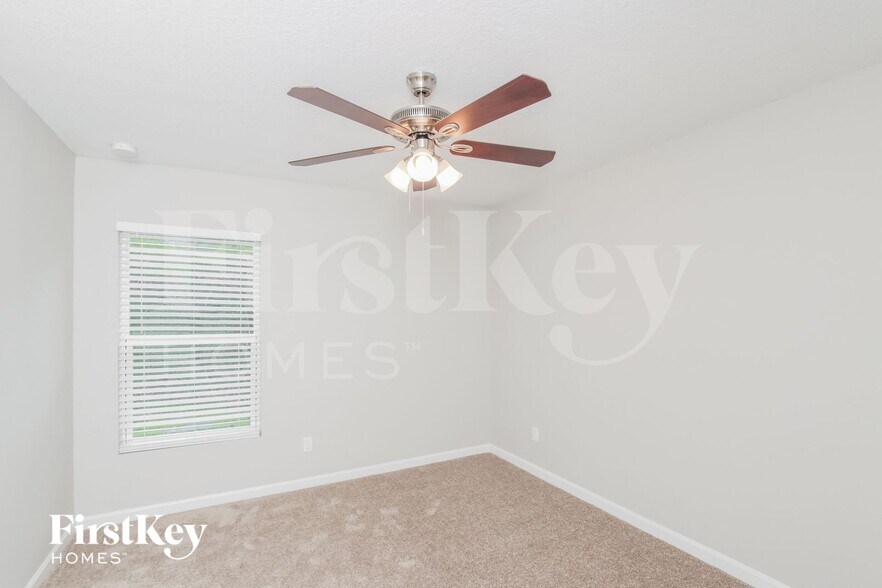 Building Photo - 811 Andrew St SE