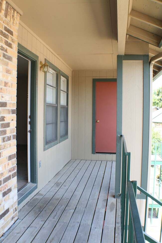 Interior Photo - Stadium View Apartments