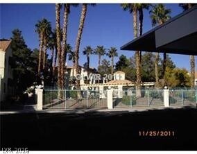 Building Photo - 7570 W Flamingo Rd