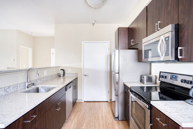 Building Photo - 508 Railway Ave