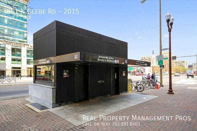Building Photo - 851 N Glebe Rd