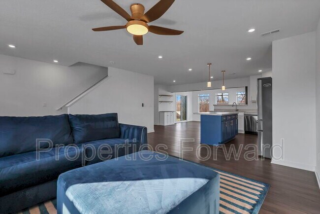 Building Photo - 21 Thurber Rd