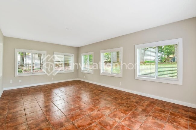 Building Photo - 7311 Canyon Dr