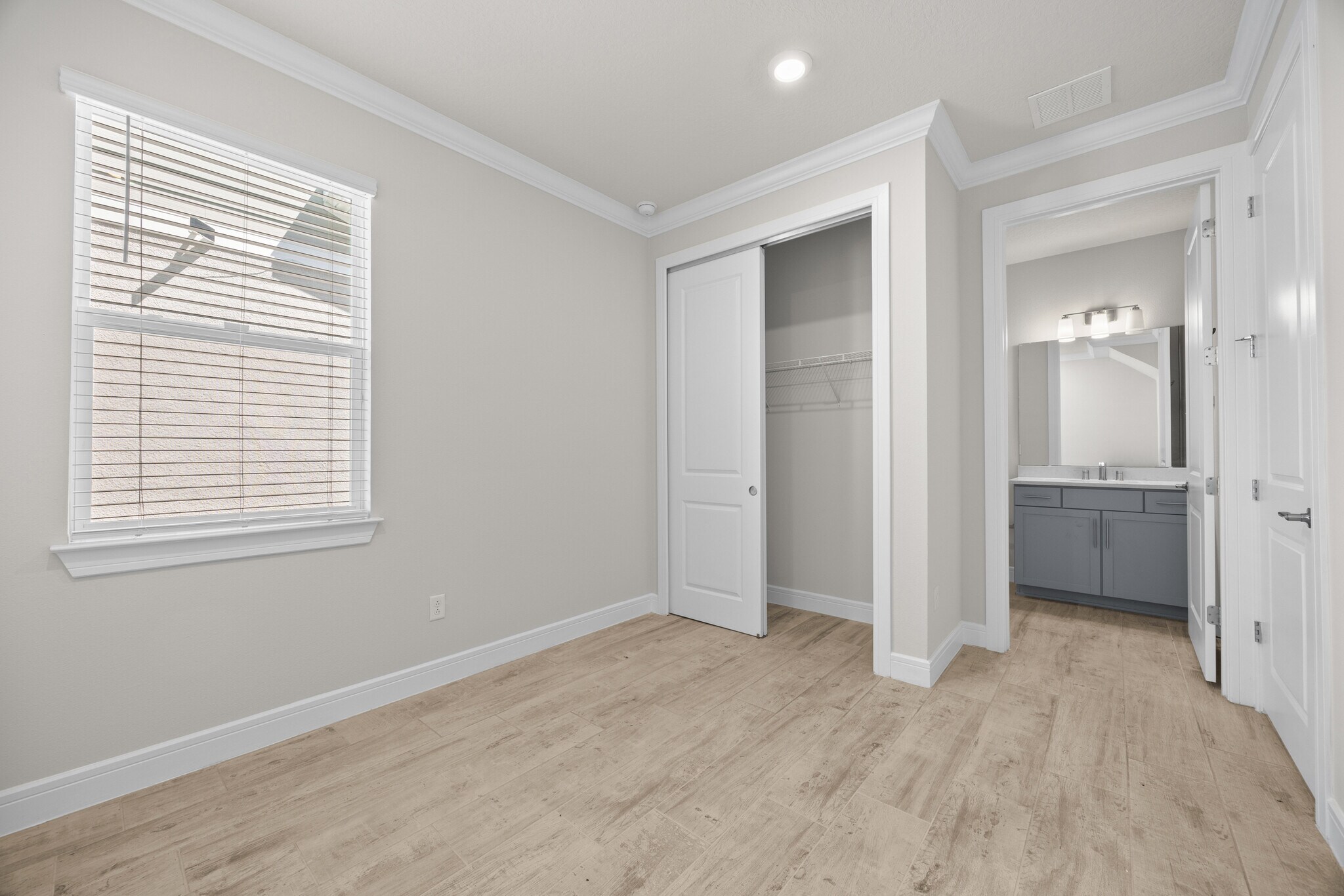 Building Photo - 10364 Shive Island Ct