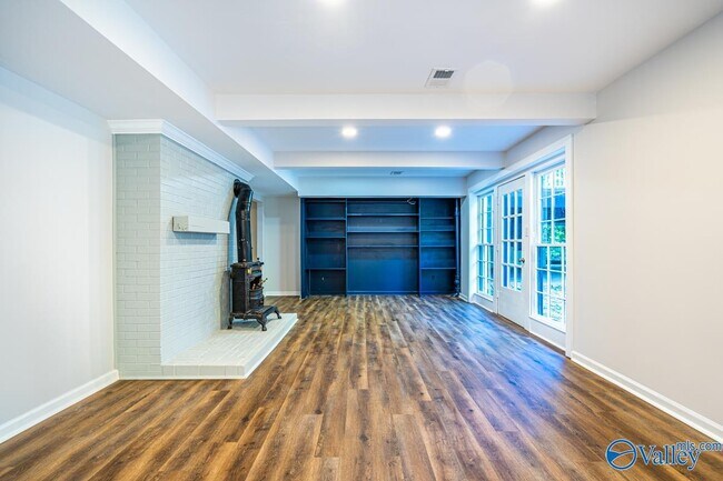 Building Photo - 7605 Fleming Hills Dr SW