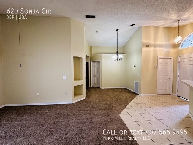 Building Photo - 620 Sonja Cir