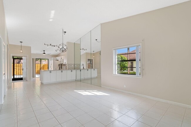 Building Photo - 3830 Coco Loba Ln