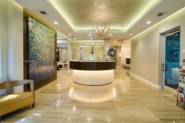 Building Photo - 1000 W Island Blvd