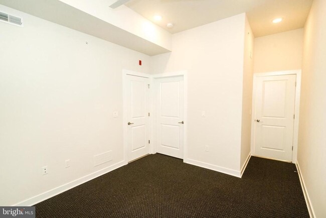 Building Photo - 4912 Baltimore Ave