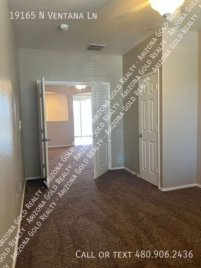 Building Photo - 19165 N Ventana Ln