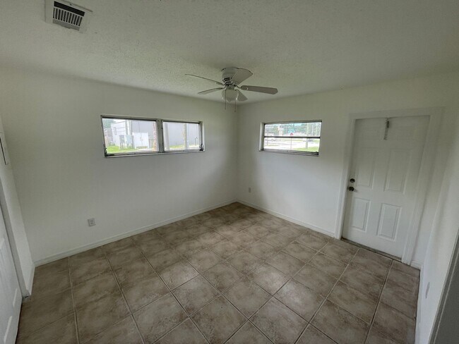 Building Photo - 5309 Avery Rd