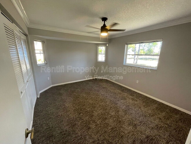 Building Photo - 25486 Avillas Ct