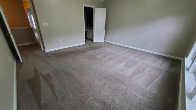 Building Photo - 4101 Royal Regency Cir