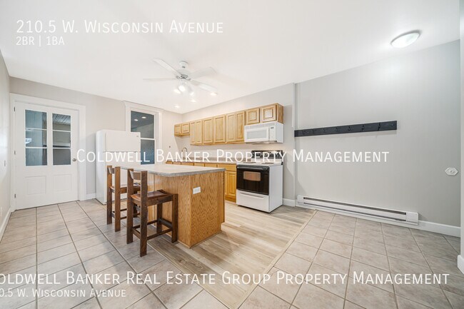 Building Photo - 210.5 W Wisconsin Ave