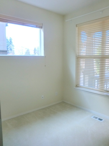 Building Photo - Bethany 3bd+office- Close to Hi-Tech, free...