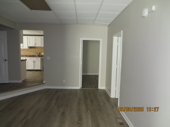 Building Photo - 2119 Noble St